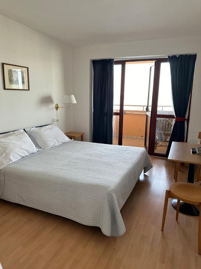 Nauthotel Градо Екстериор снимка