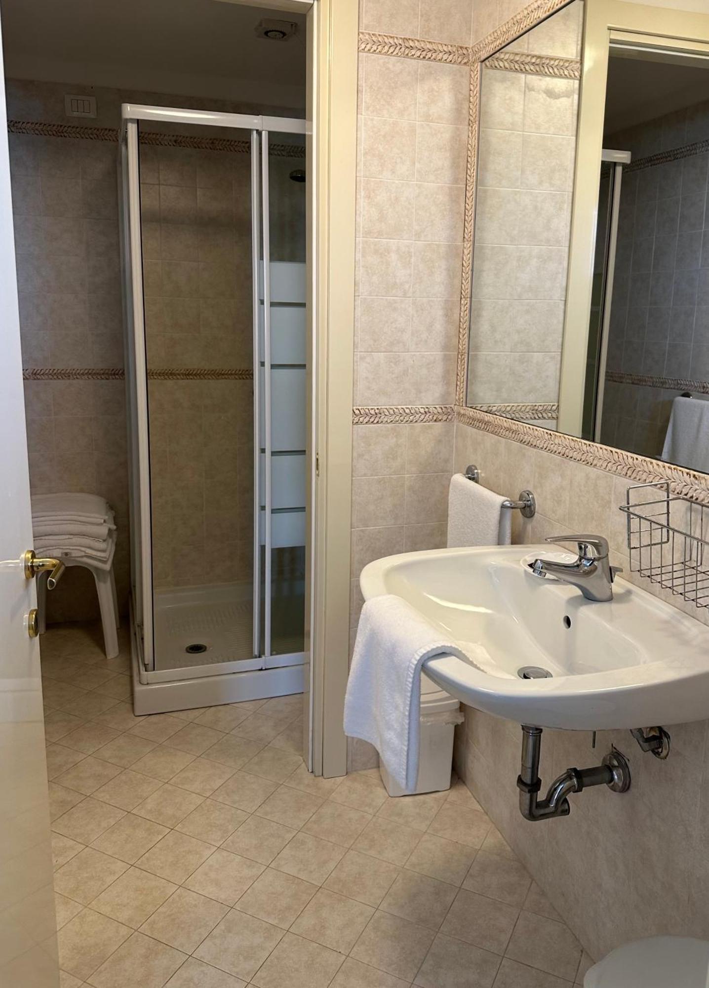 Nauthotel Градо Екстериор снимка
