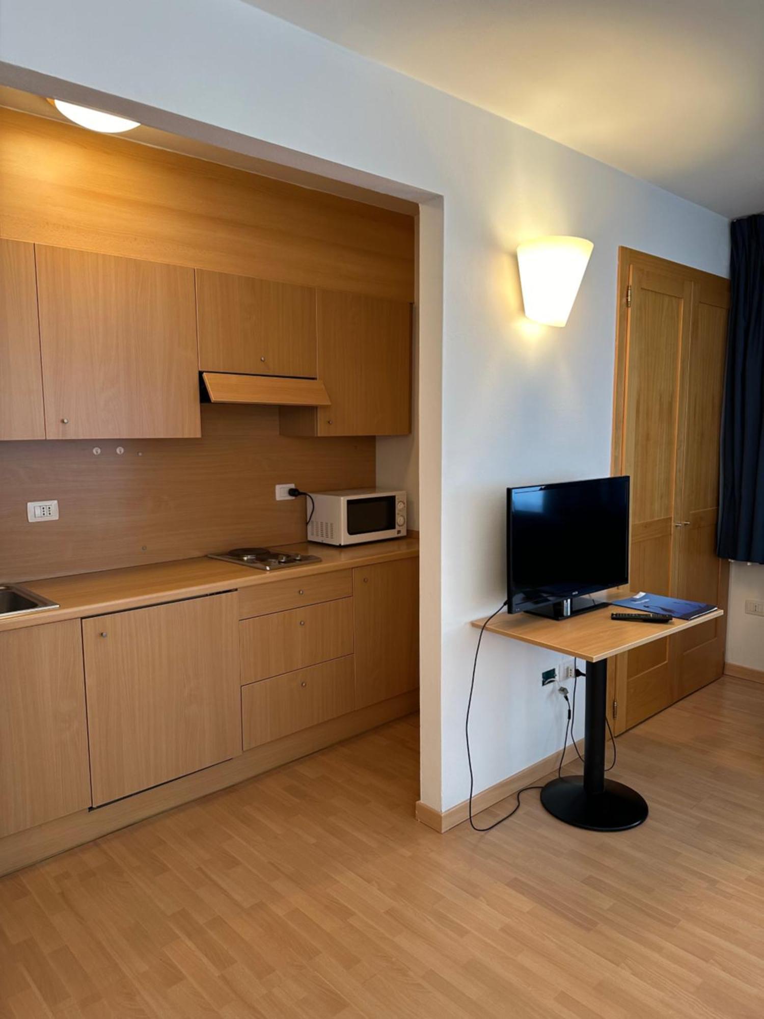 Nauthotel Градо Екстериор снимка